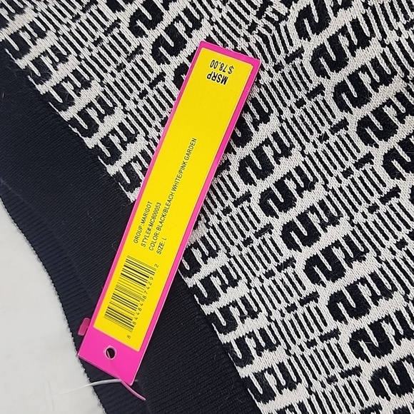 Catherine Malandrino Floral Knit A Line Sweater Skirt Pink Black L NWT - Picture 2 of 4